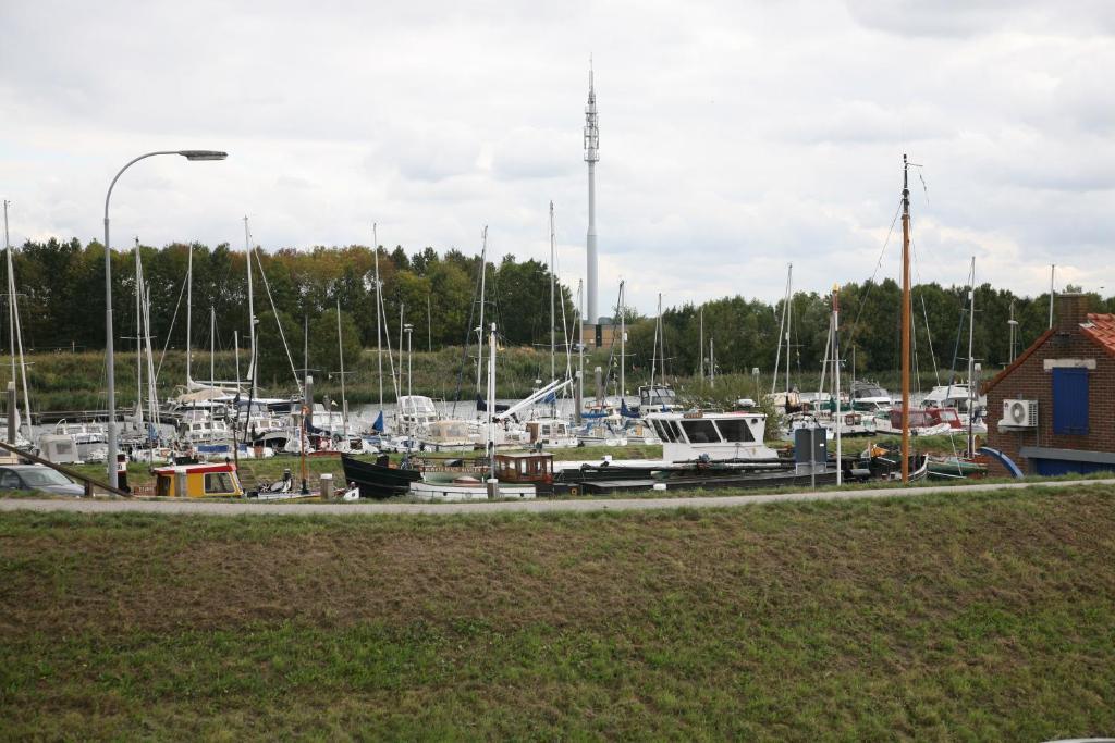 Hotel Restaurant Zeeland Tholen Kamer foto